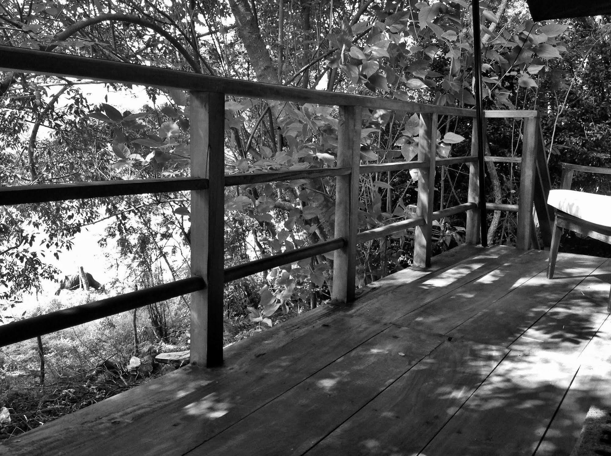 Kula Kula Luxury Camping Resort Udawalawe Exterior photo